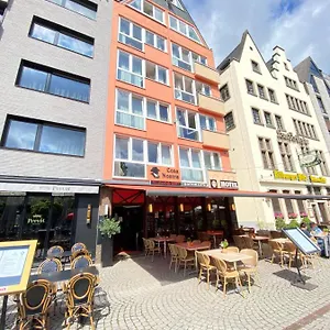 https://hotel-drei-kronen-cologne.topcolognehotels.com